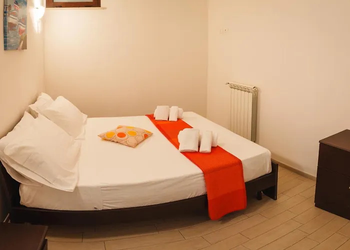 Economy With Free Parking, Unfdergound, 400 Meters From The Historic Center Of 아파트