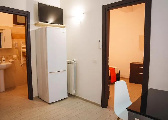 Economy With Free Parking, Unfdergound, 400 Meters From The Historic Center Of 아파트 *